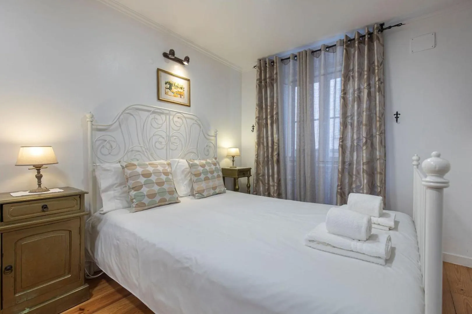 Charming & Cozy Studio - Alfama | By Airnest Lisbon 0*,